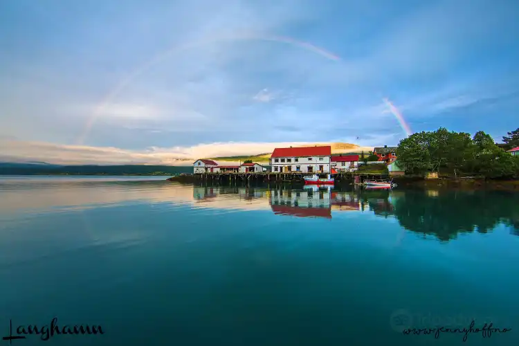 Hotels in Brøstadbotn