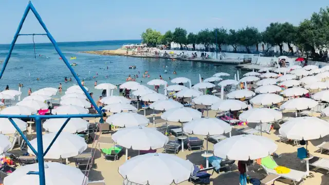 Hotels near Lido Polizia