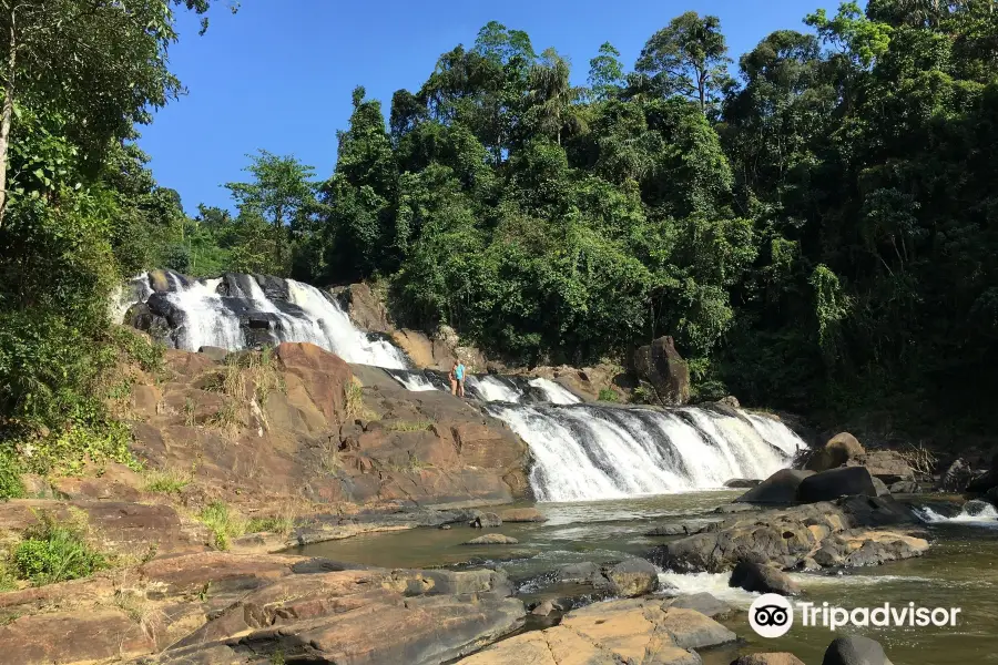 Sathmala Ella Waterfalls