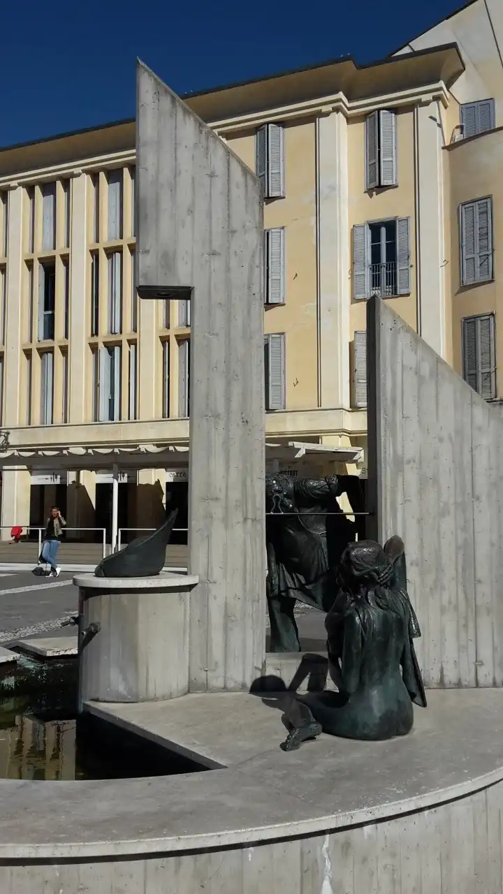 Monumento al Tortellino 주변 호텔