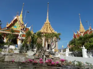 Wat Khao Phra Si Sanphet