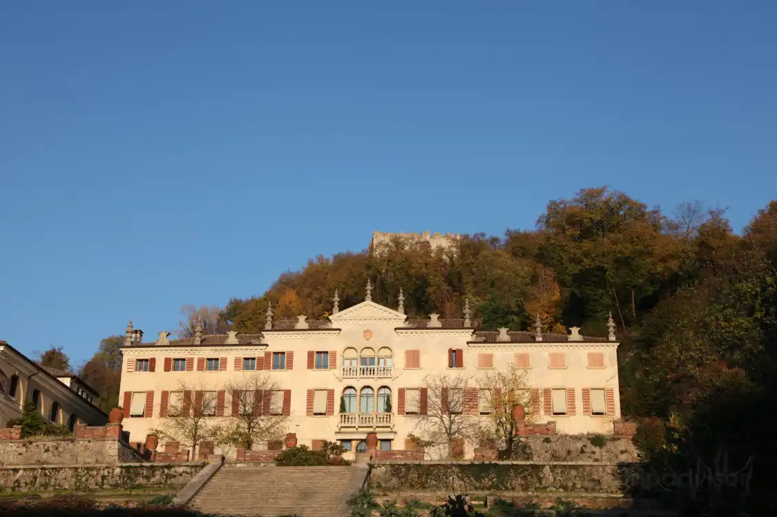Hotels near Villa De Brandis, Scotti, Browning, Pasini