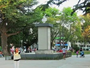 Plaza Alsina