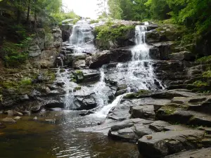 Shelving Rock Falls