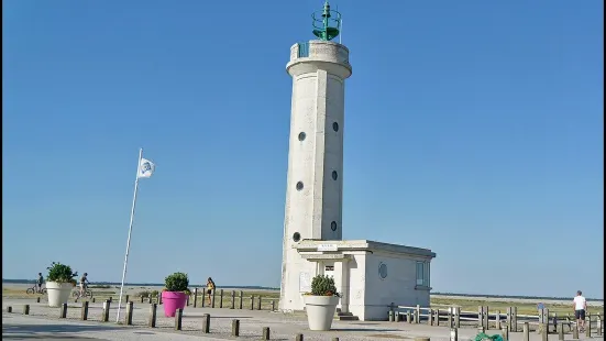 Phare du Hourdel