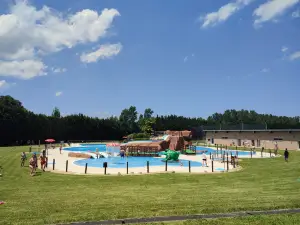 Piscina Municipal Carracedelo