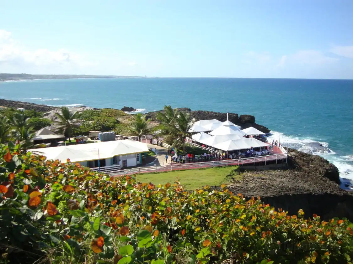 Hotels near Arecibo Lighthouse and Historical Park