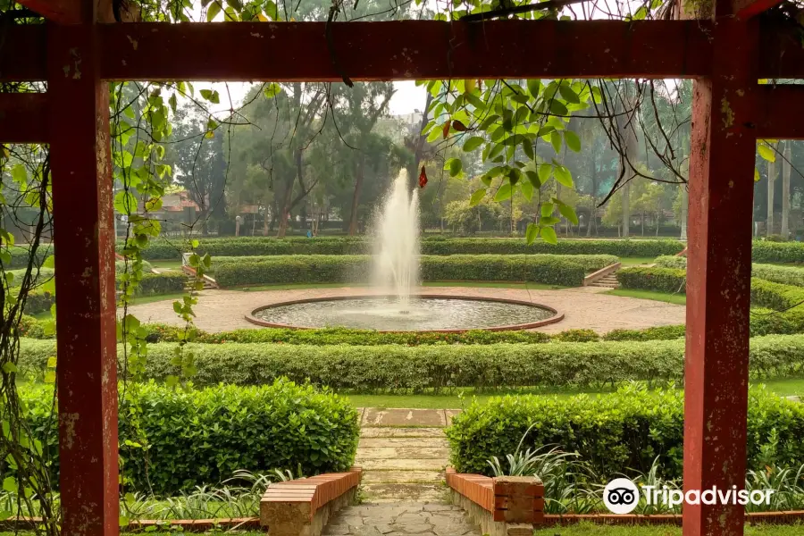 Taman Bunga Wiladatika Cibubur