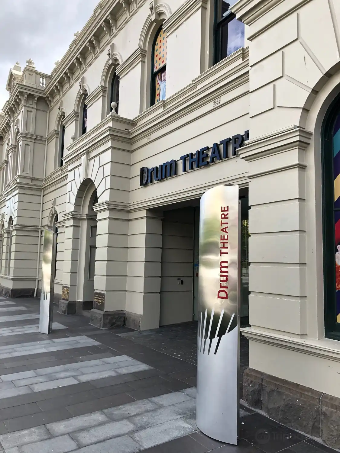 Hotels near Drum Theatre
