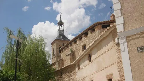 Iglesia Parroquial de Santiago Apostol