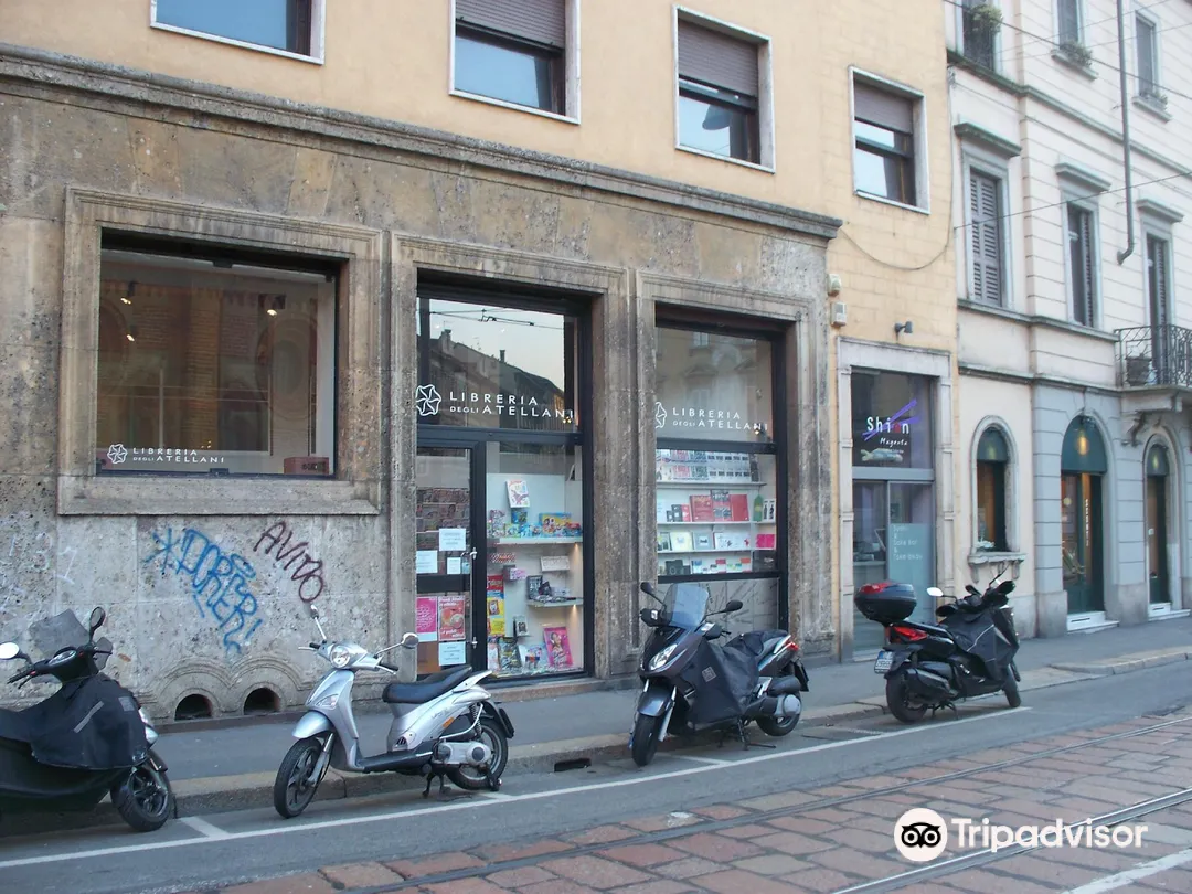 3_Libreria degli Atellani