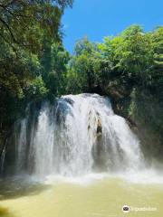 Centro Ecoturistico Cadena de Cascadas El Chiflon