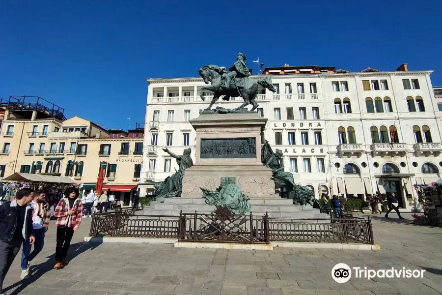 Monument to Victor Emmanuel II