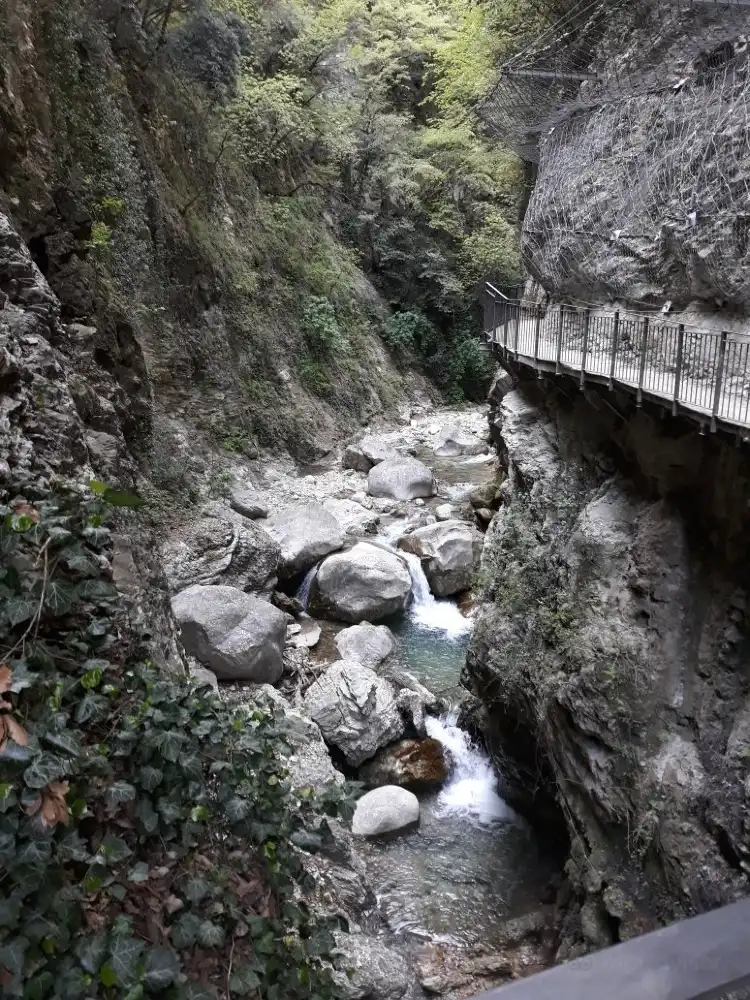 Hotels near Valle delle Cartiere