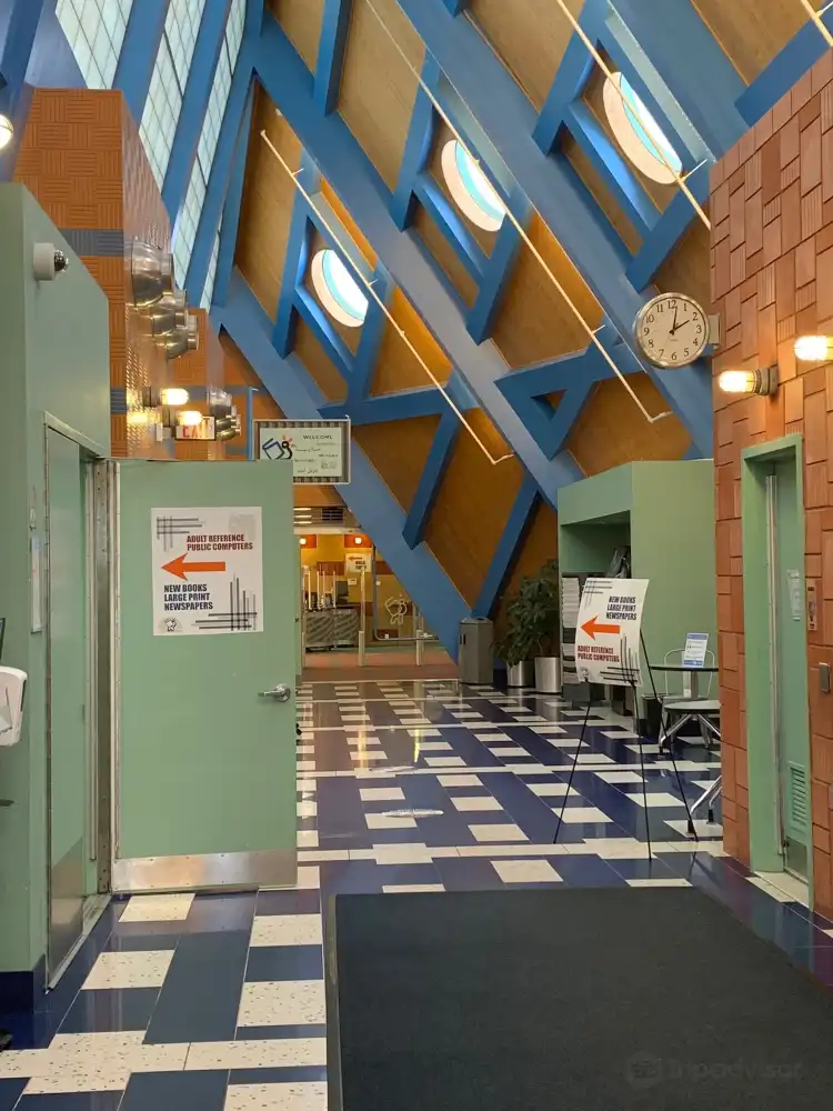 Hotels in Centereach