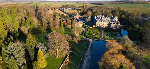 Hotels in Combe Fields