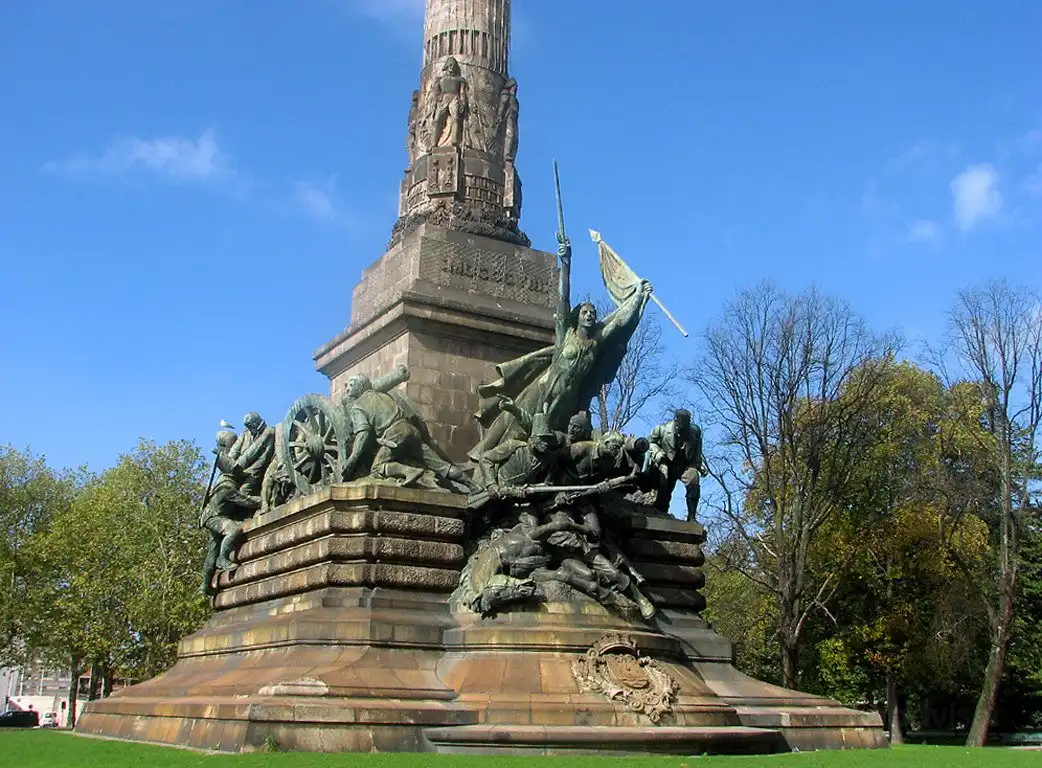Hotels near Monument to the Heroes of the Peninsular War