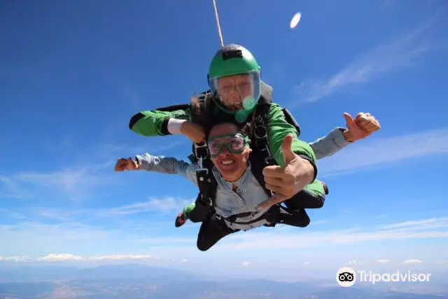 Saltamos – SkydiveBCN