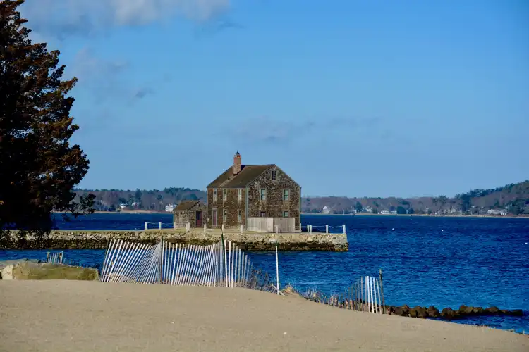 Baymont Hotels in Kingston