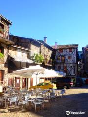 Plaza Mayor de Mogarraz