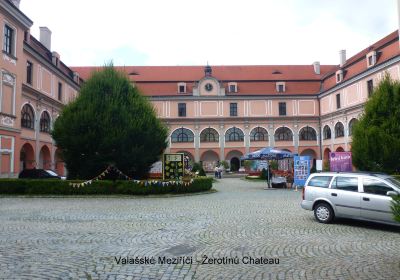 Kinský chateau