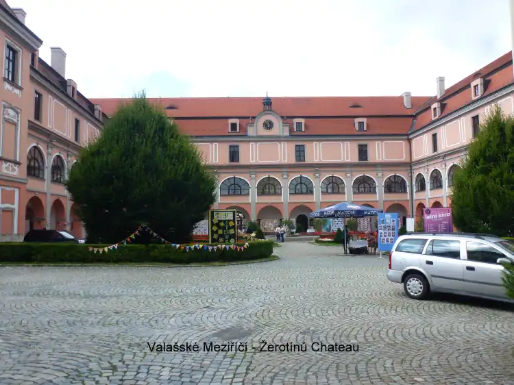 Hotels in Валашске Мезіржічі