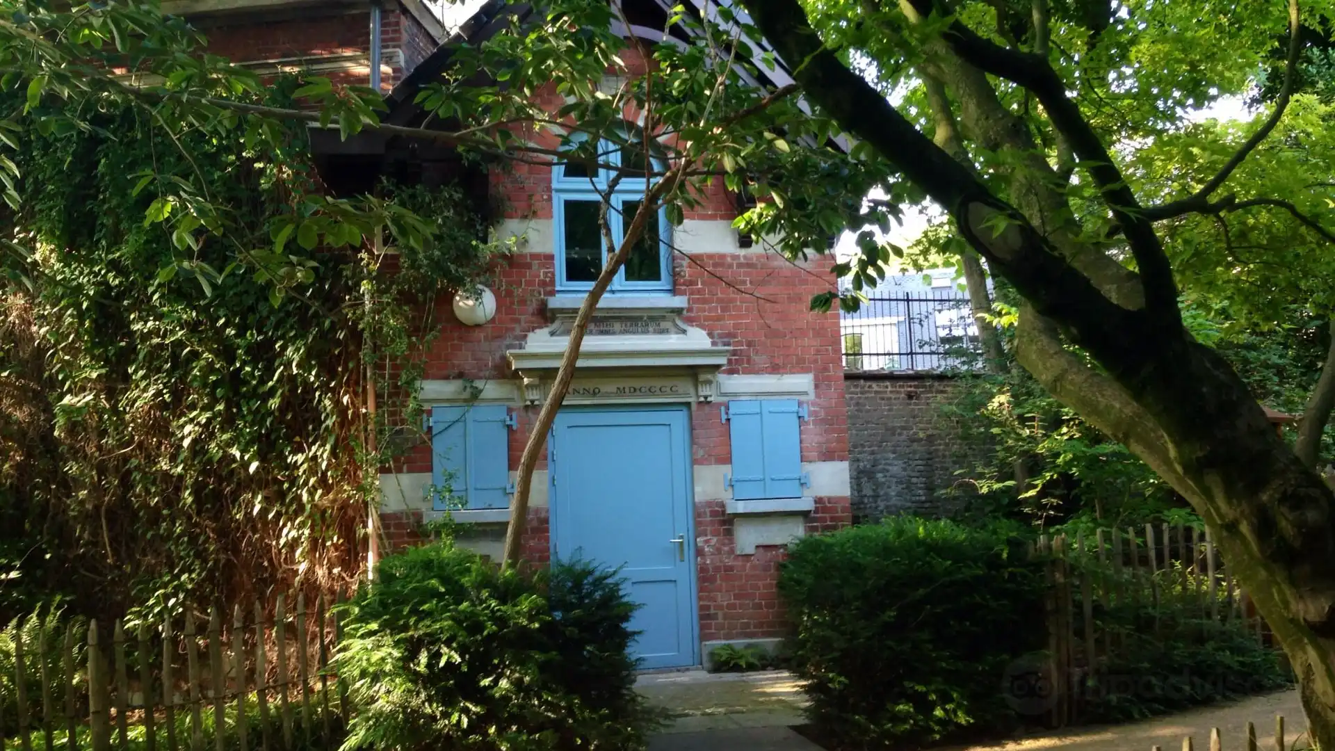 Hotels near Tenbosch park