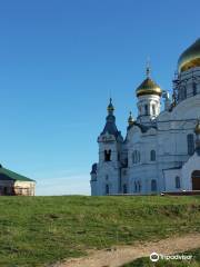 Белогорский Свято-Николаевский миссионерский мужской монастырь, Религиозный комплекс