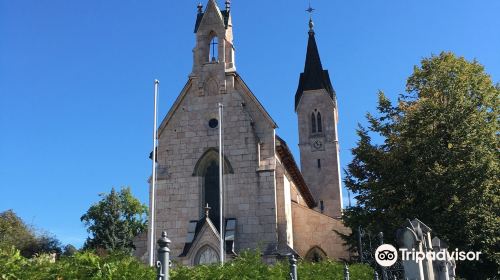 Die evangelische Auferstehungskirche