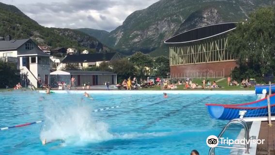 Friluftsbad - Ardalshallen