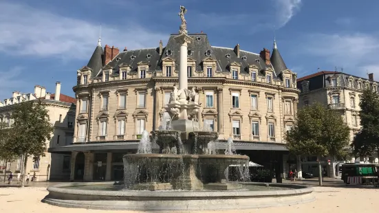 Fontaine Monumentale