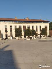 Piazza Ferdinando di Savoia