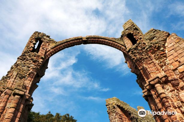 English Heritage - Lindisfarne Priory