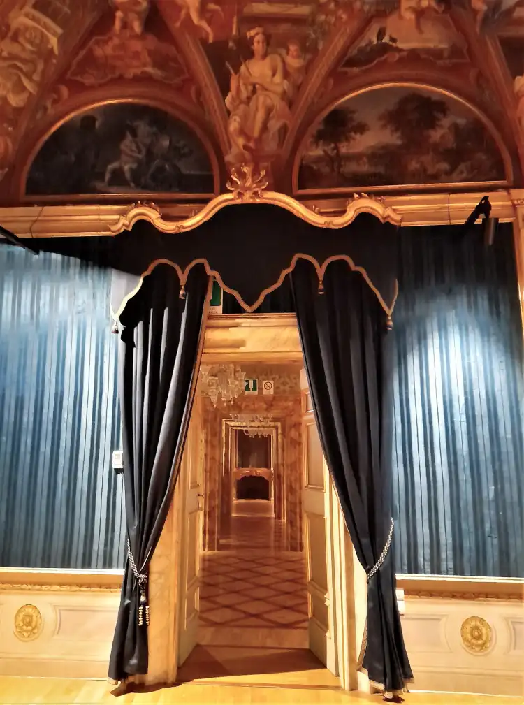 Hotel in zona Palazzo Baldeschi al Corso