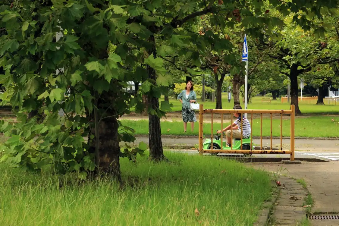 Hotels near Kaizukakotsu Park