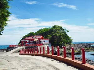 Kamafuta Shrine.(Itate Tsuwamononushi Shinto shrine.)