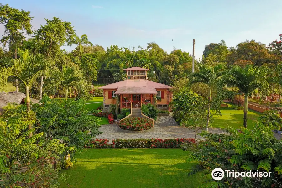 Hacienda La Danesa Lodge