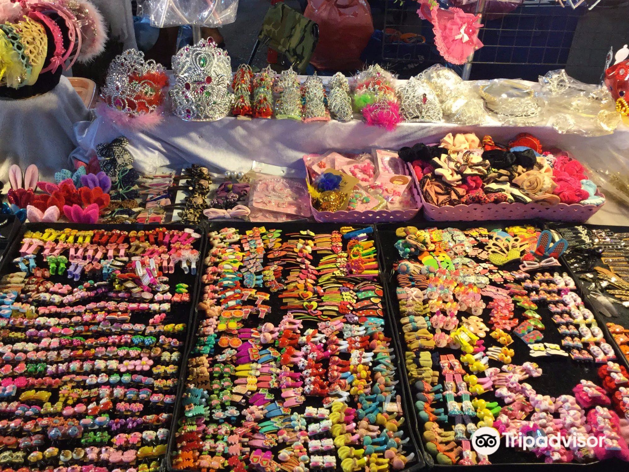 Hotels near Train Night Market