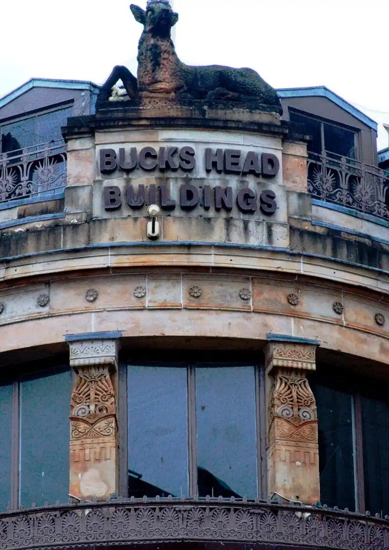 Hotel in zona The Buck's Head Building