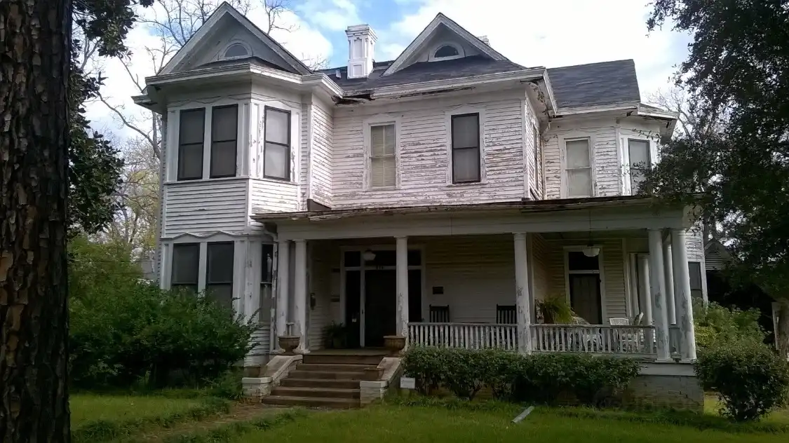 Hotels near Pennybacker-Campbell-Wommack House