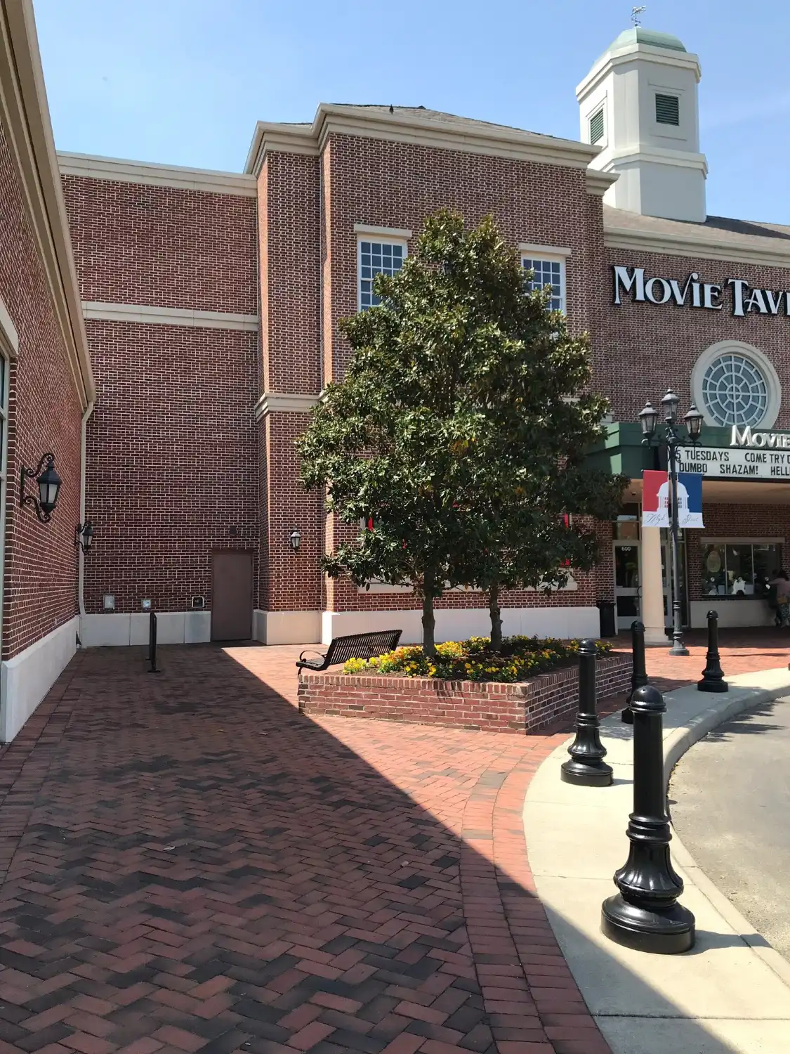 Hotels near Little Free Library