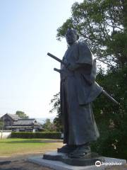 Statue of Takasugi Shinsaku