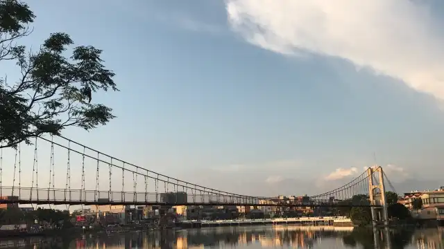 Longtan Tourist Pond周辺のホテル