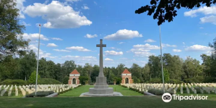 Holten Canadian War Cemetery
