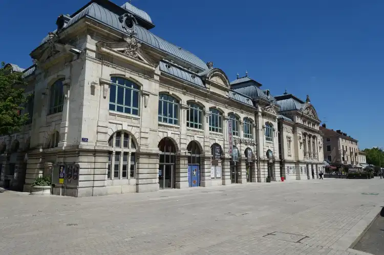 Hotels near Hôtel de ville de Bourg-en-Bresse