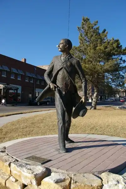 Hotel dekat Cowboy Statue On Boot Hill