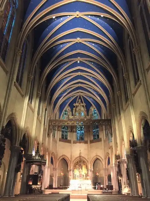 Church of Saint Mary the Virgin 주변 호텔