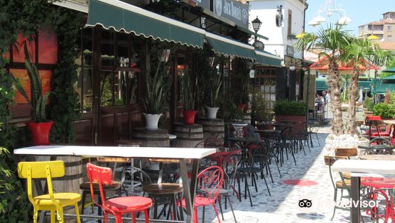 Korçë Bazaar