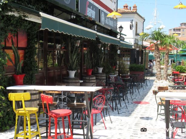 Korçë Bazaar