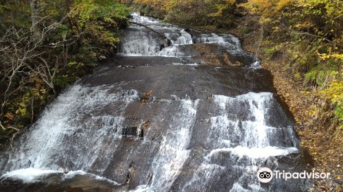 Rarumanai Waterfall